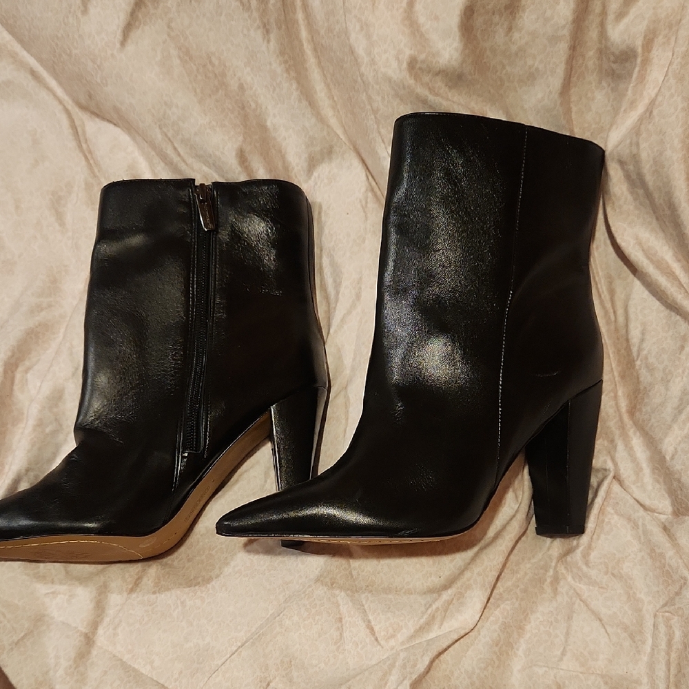 Vince Camuto Sleek Black Leather Heeled Boots